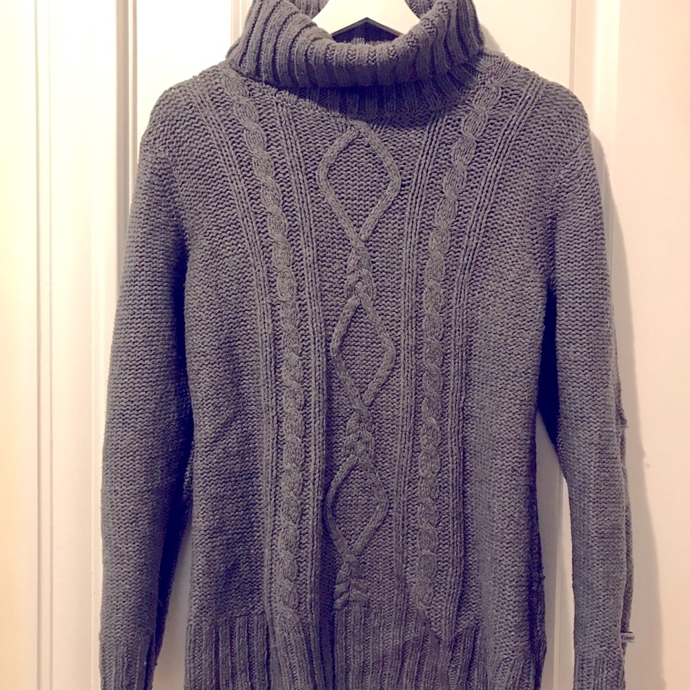 Columbia sweater